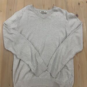 Old Navy Light Gray V-Neck Men's Sweater